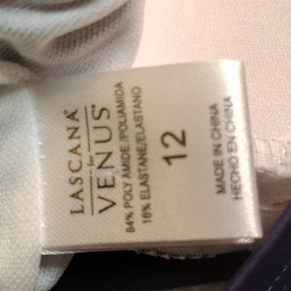 Lascana Venus swim top with front zipper sz 12(34B) approx - Picture 6 of 9